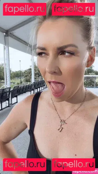 Renee Paquette Onlyfans Photo Gallery 