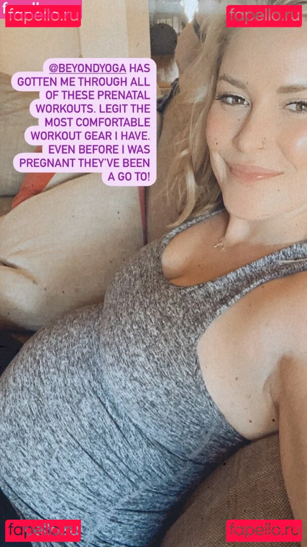 Renee Paquette Onlyfans Photo Gallery 