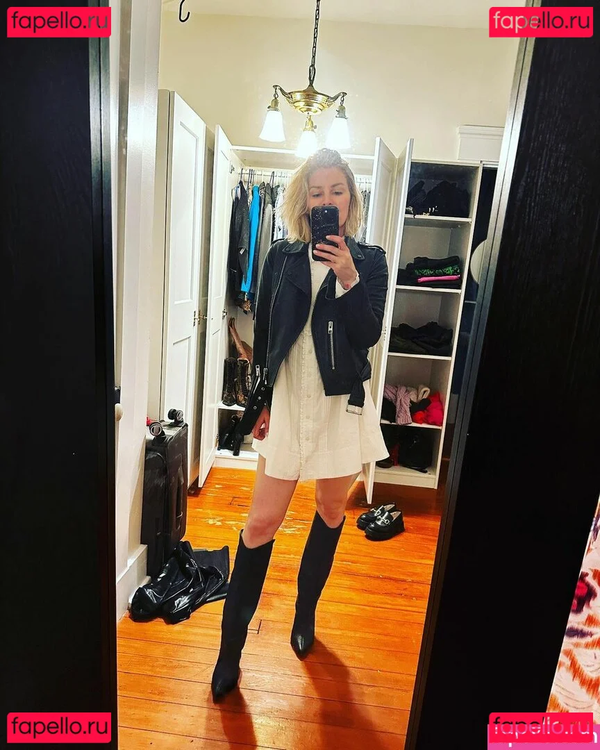 Renee Paquette Onlyfans Photo Gallery 