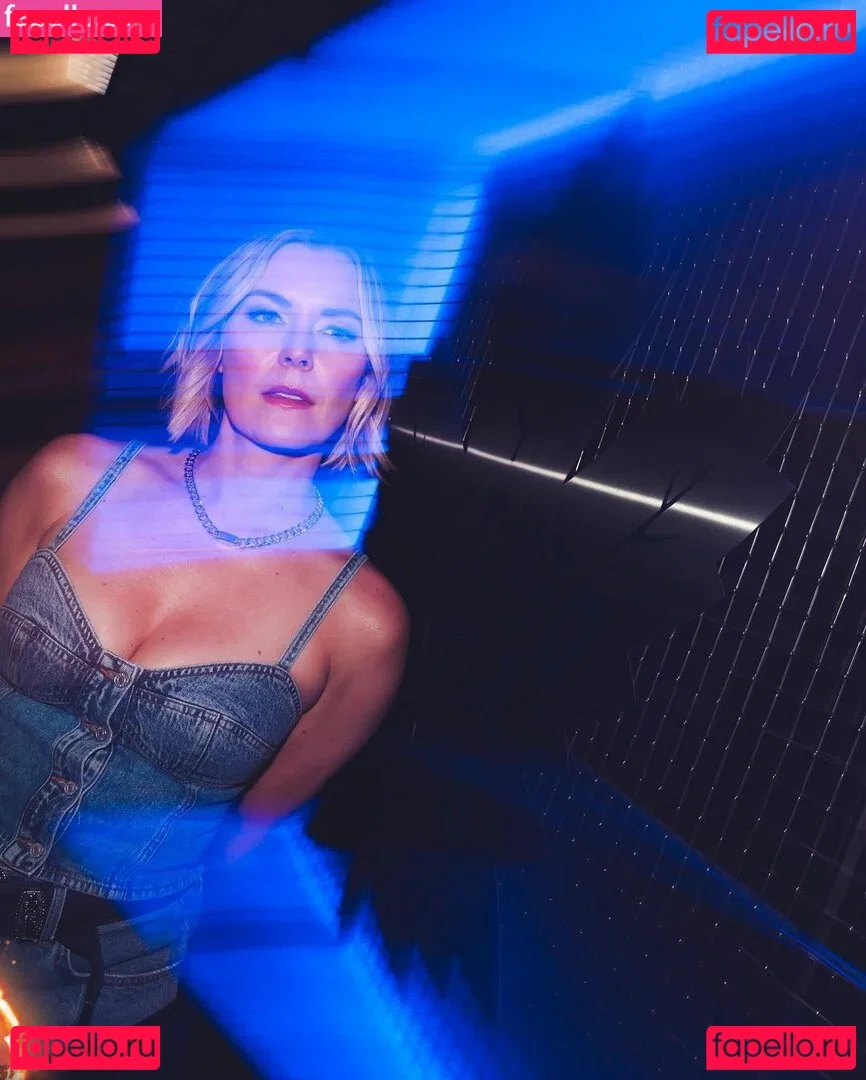 Renee Paquette Onlyfans Photo Gallery 