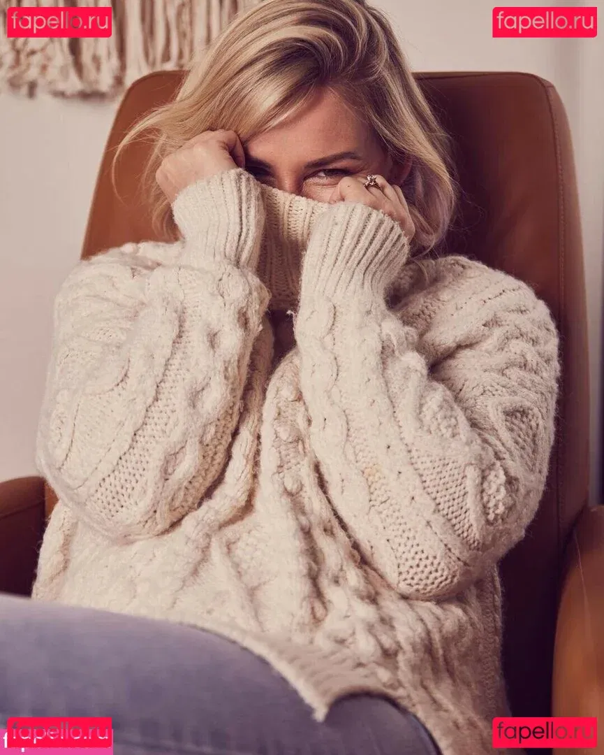 Renee Paquette Onlyfans Photo Gallery 