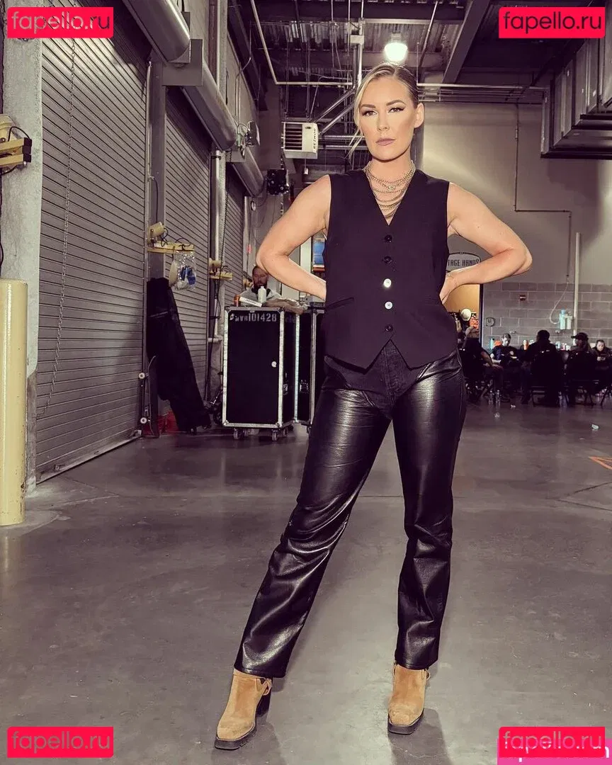 Renee Paquette Onlyfans Photo Gallery 