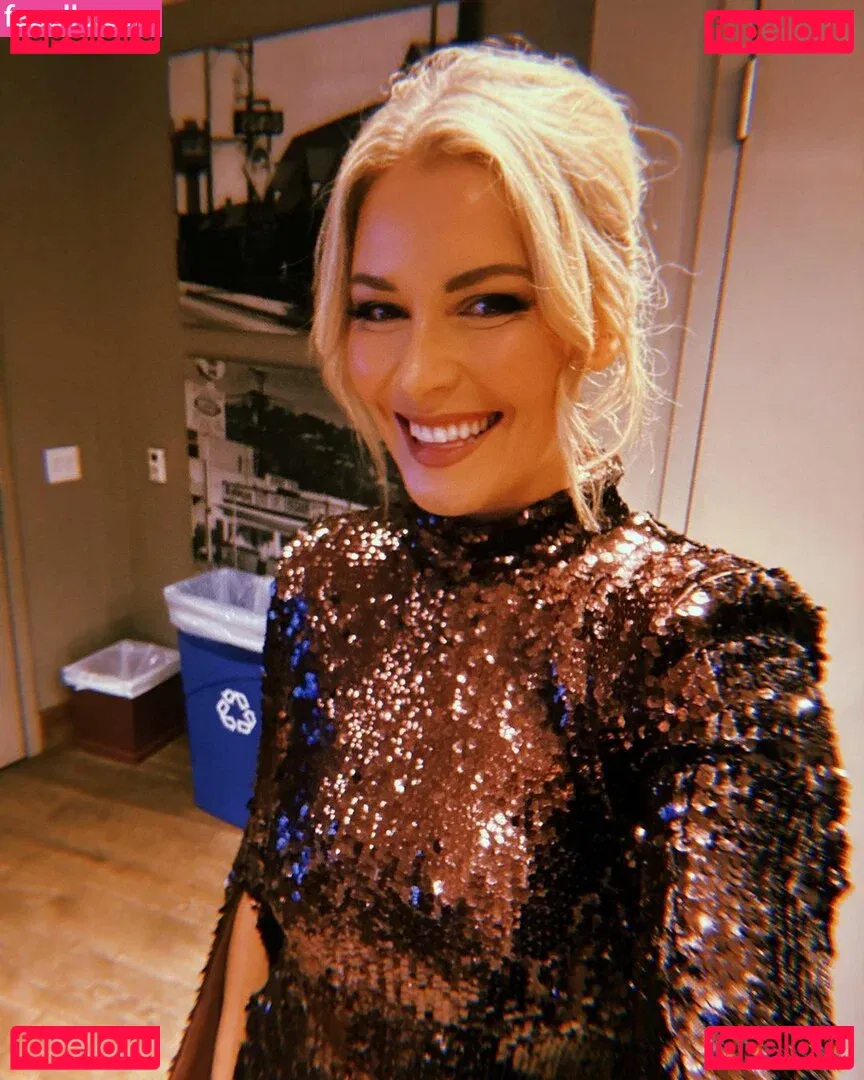 Renee Paquette Onlyfans Photo Gallery 