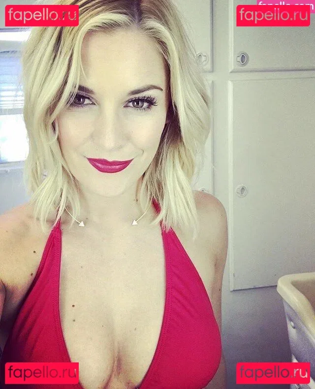 Renee Paquette Onlyfans Photo Gallery 