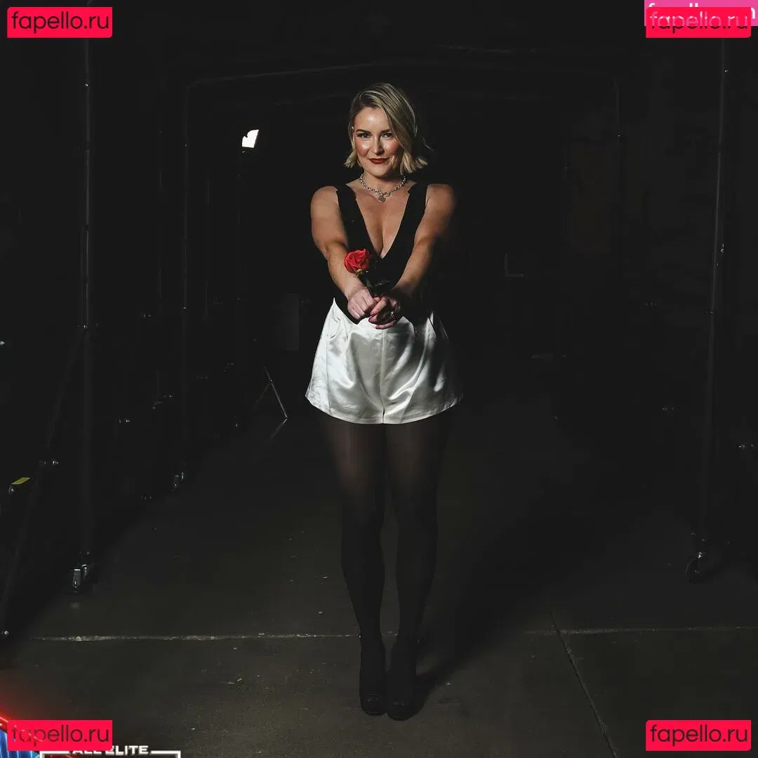 Renee Paquette Onlyfans Photo Gallery 