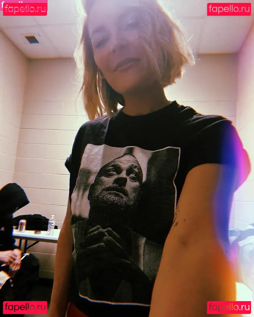 Renee Paquette Onlyfans Photo Gallery 