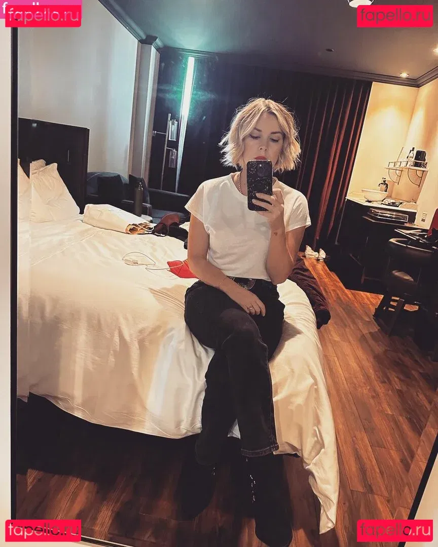 Renee Paquette Onlyfans Photo Gallery 