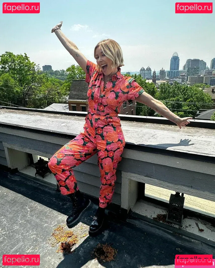 Renee Paquette Onlyfans Photo Gallery 