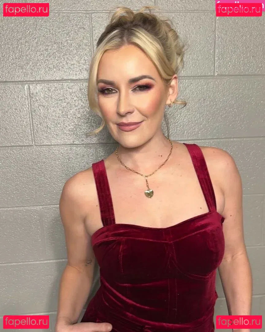 Renee Paquette Onlyfans Photo Gallery 