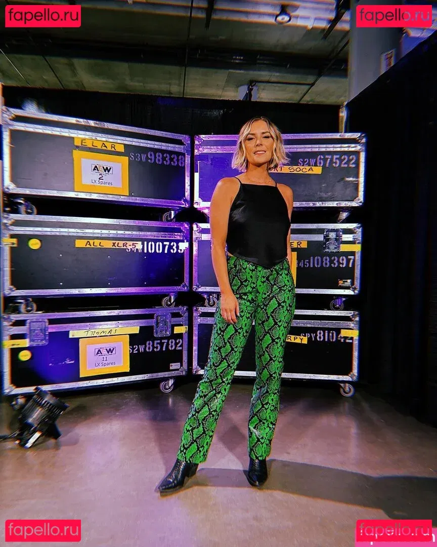 Renee Paquette Onlyfans Photo Gallery 