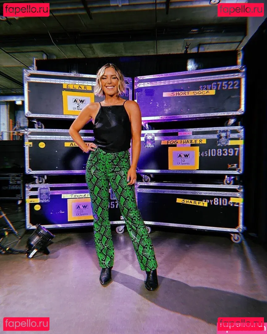 Renee Paquette Onlyfans Photo Gallery 