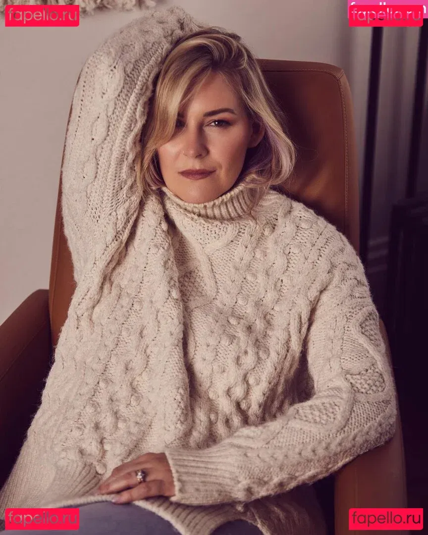 Renee Paquette Onlyfans Photo Gallery 