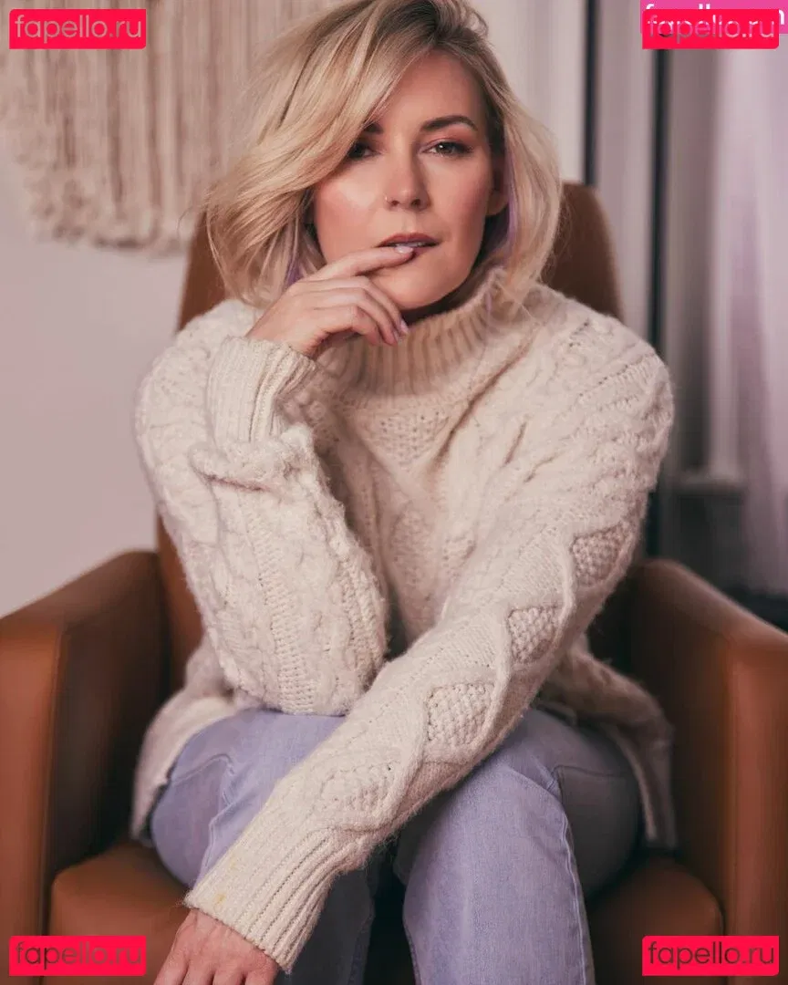 Renee Paquette Onlyfans Photo Gallery 