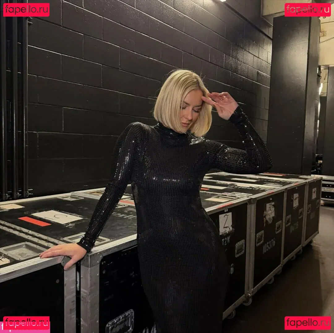 Renee Paquette Onlyfans Photo Gallery 