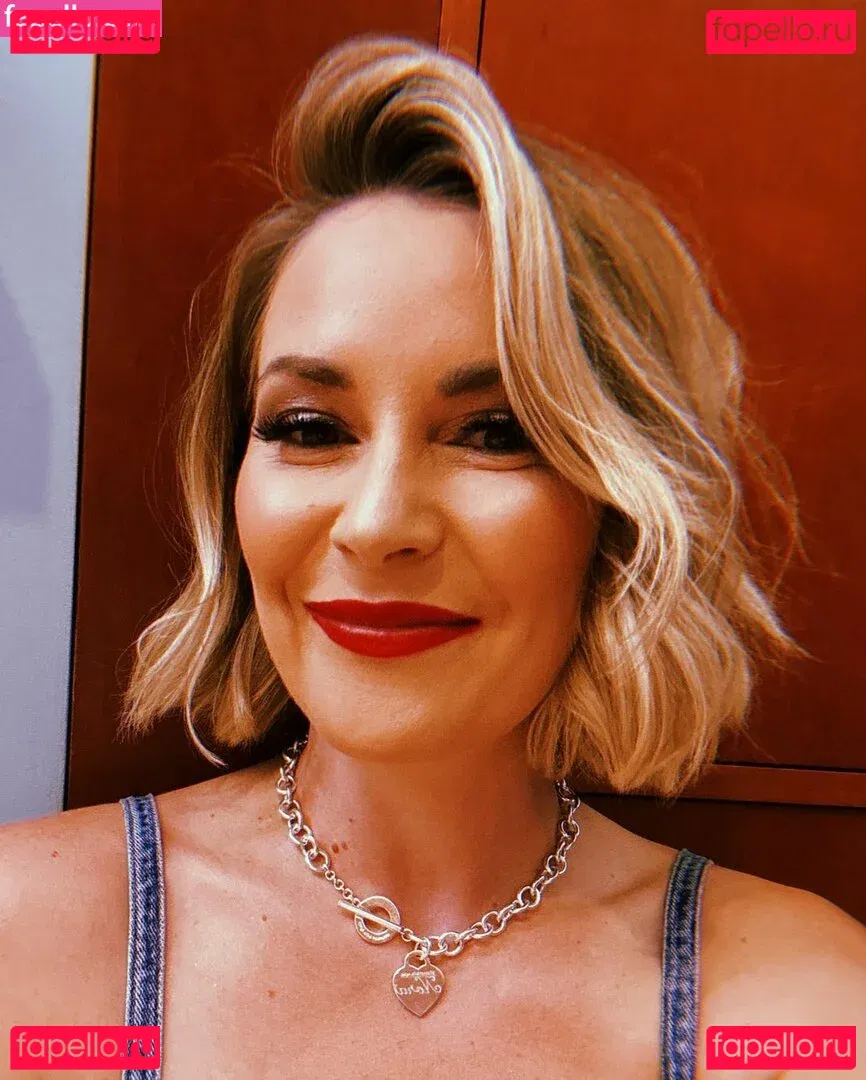 Renee Paquette Onlyfans Photo Gallery 