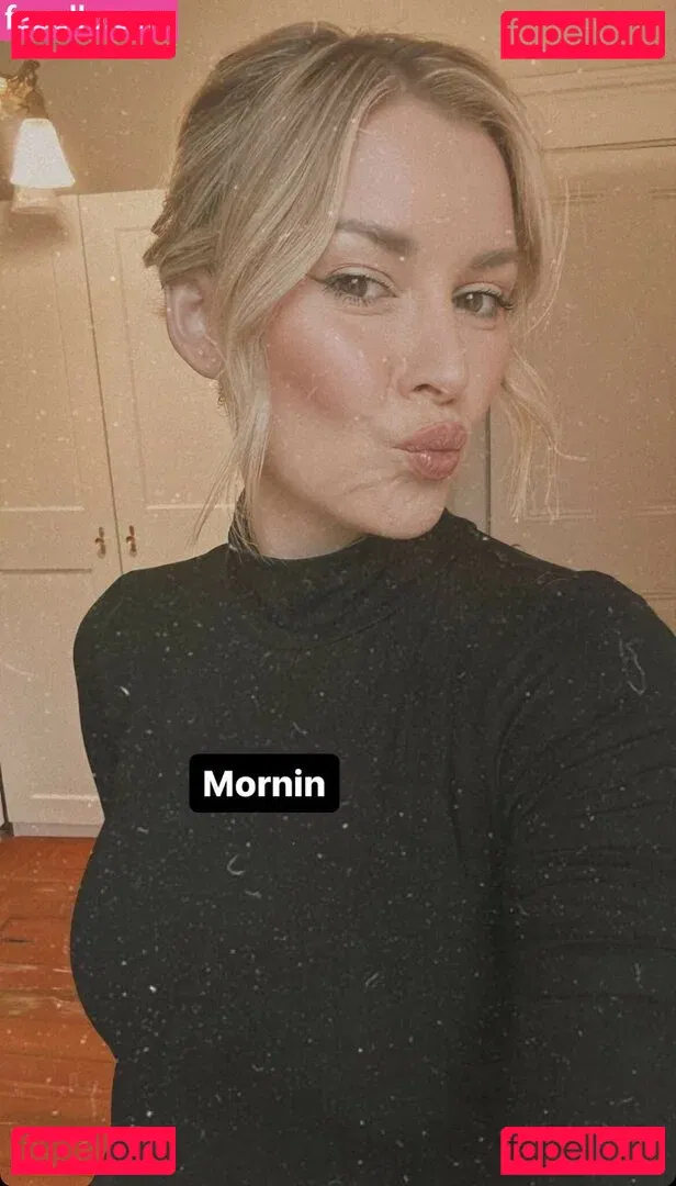 Renee Paquette Onlyfans Photo Gallery 