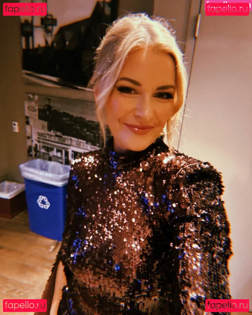 Renee Paquette Onlyfans Photo Gallery 