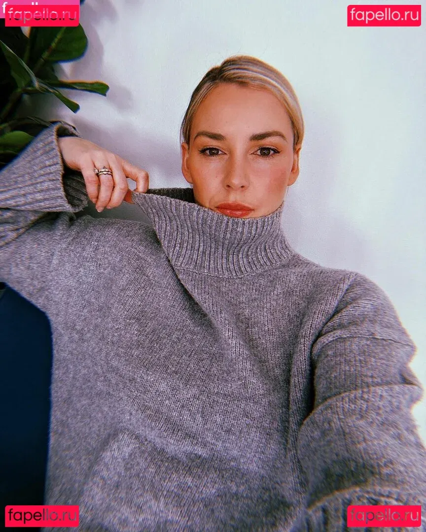 Renee Paquette Onlyfans Photo Gallery 