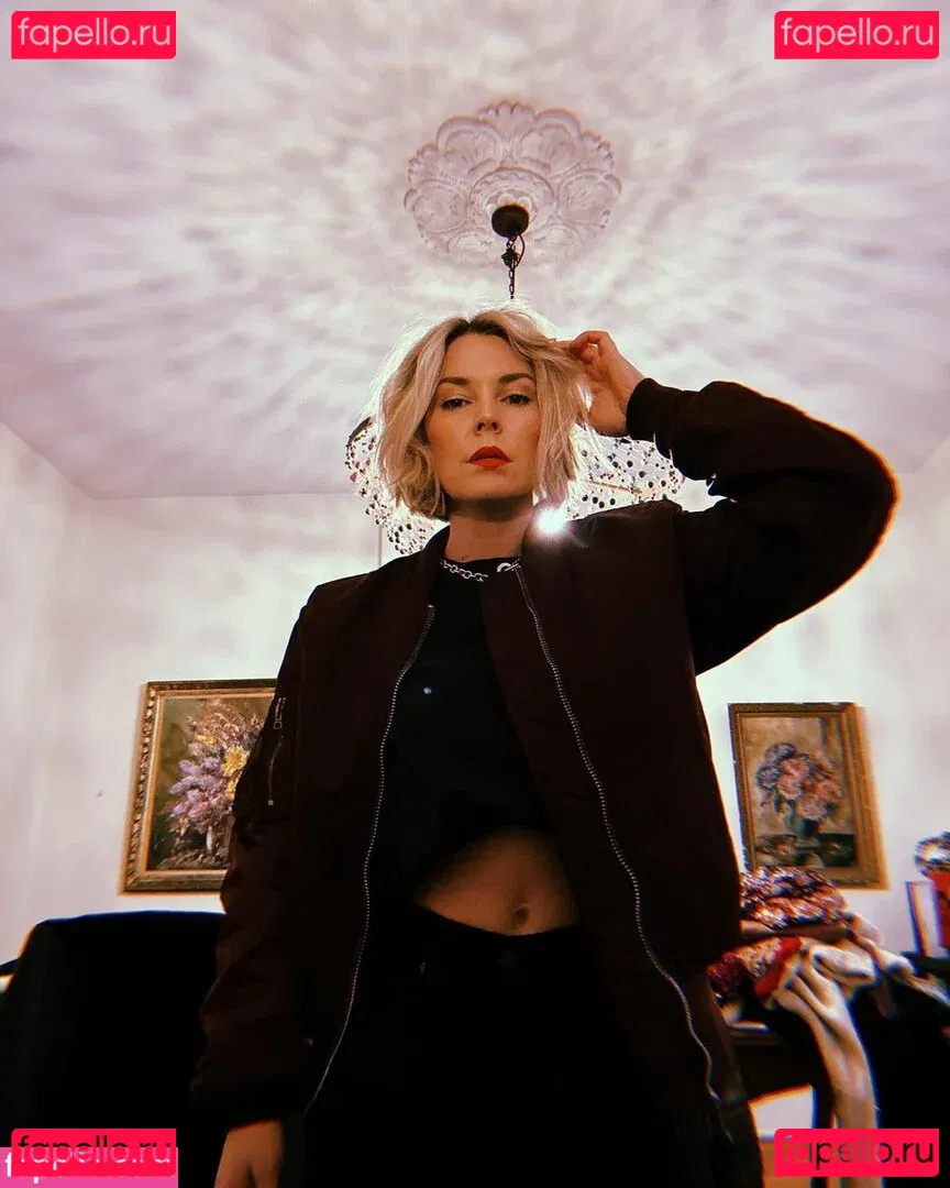 Renee Paquette Onlyfans Photo Gallery 