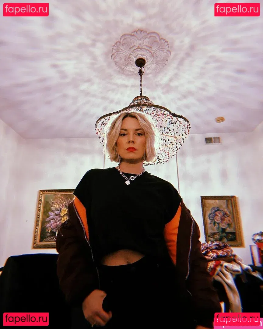 Renee Paquette Onlyfans Photo Gallery 