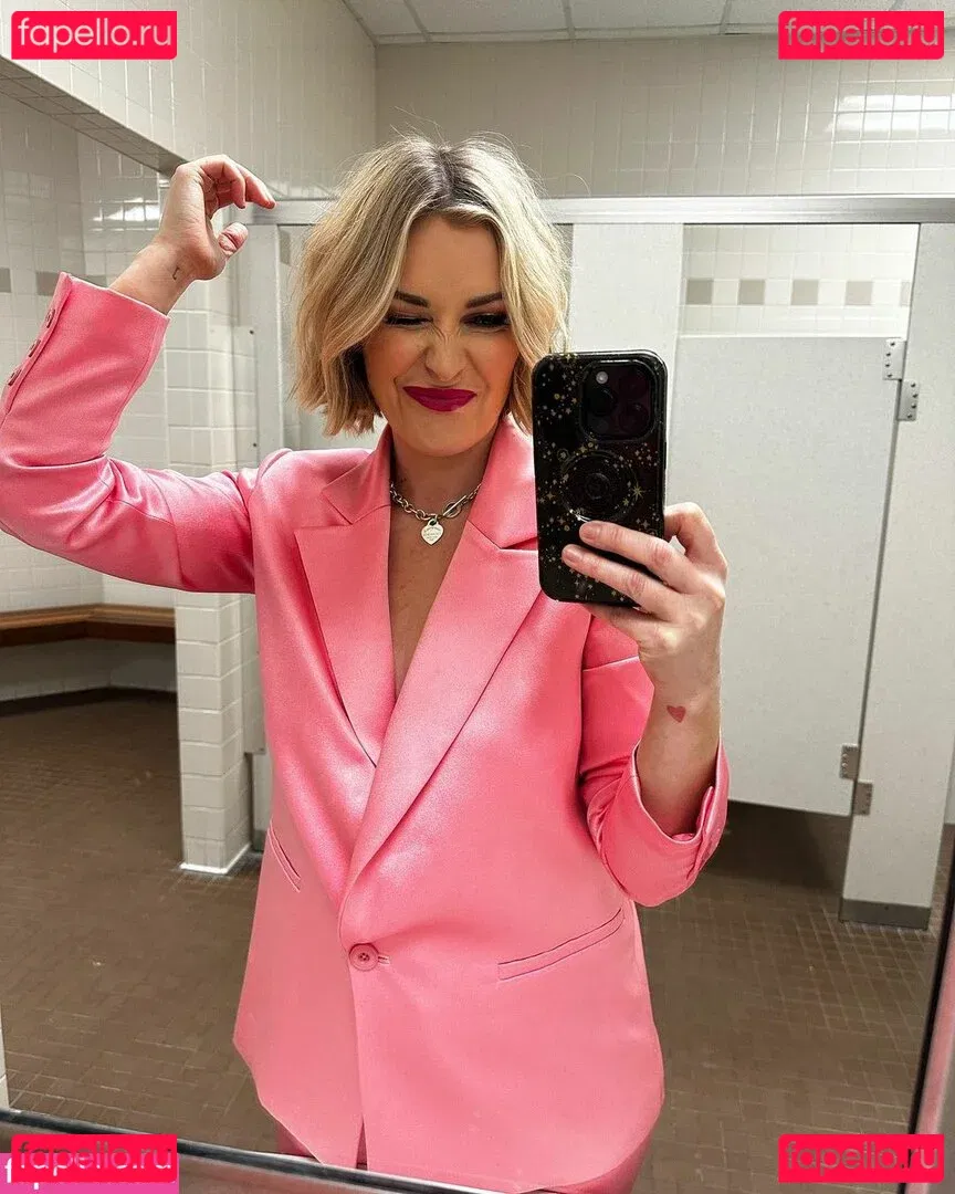 Renee Paquette Onlyfans Photo Gallery 