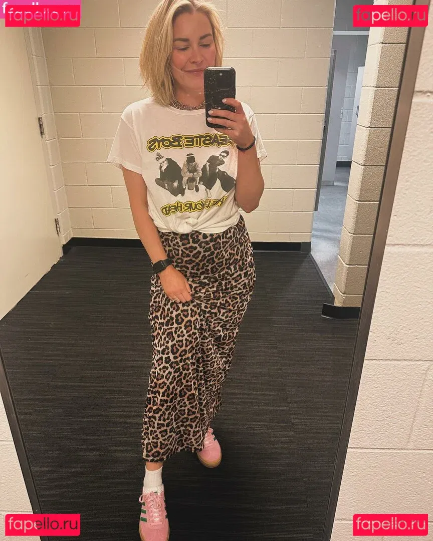 Renee Paquette Onlyfans Photo Gallery 