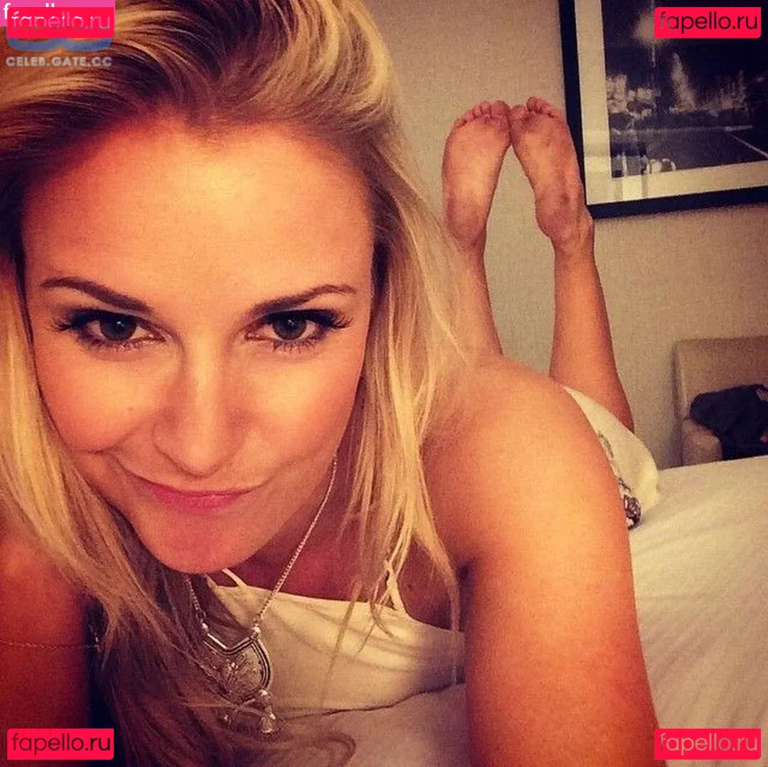 Renee Paquette Onlyfans Photo Gallery 