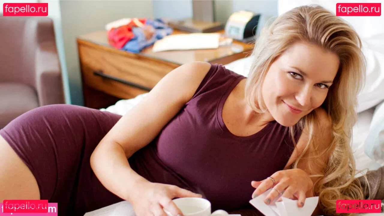 Renee Paquette Onlyfans Photo Gallery 