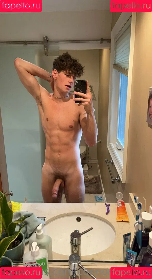 connor4woods Onlyfans Photo Gallery 