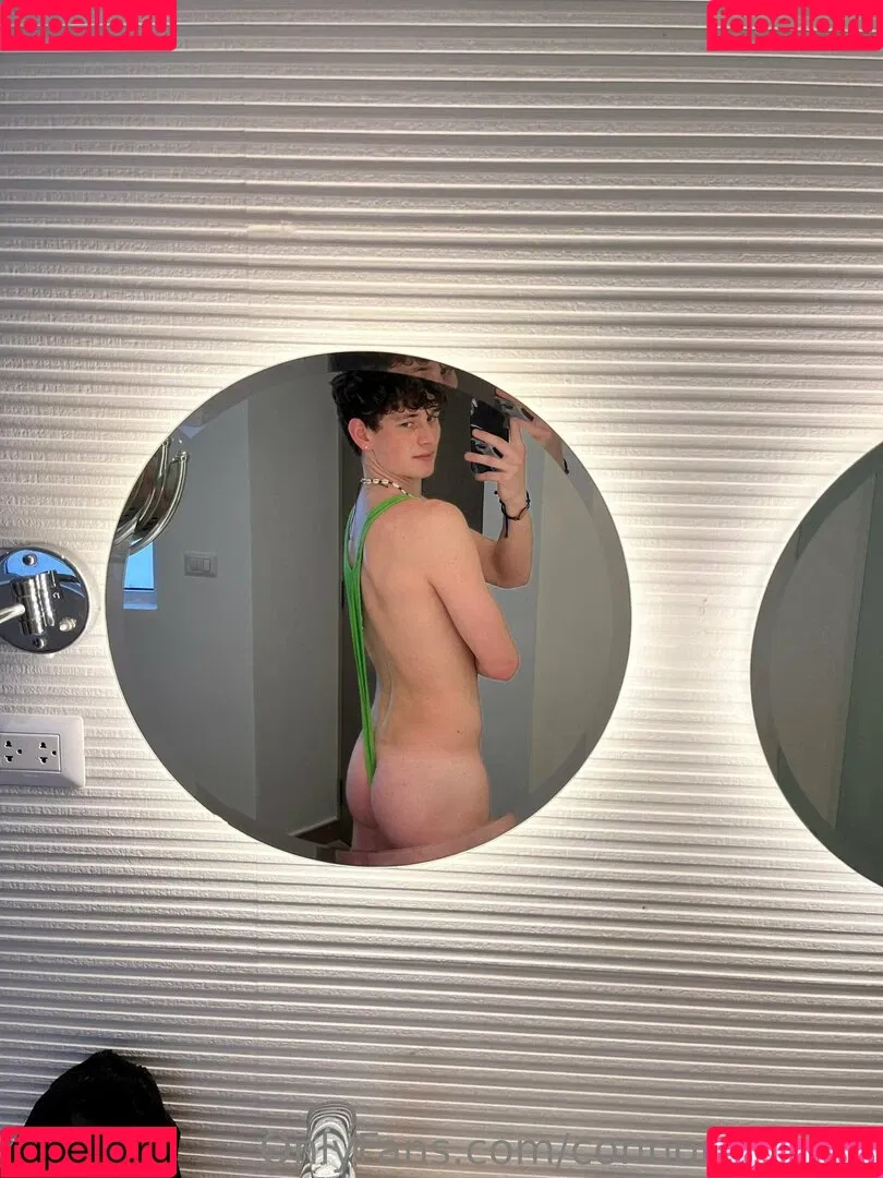 connor4woods Onlyfans Photo Gallery 