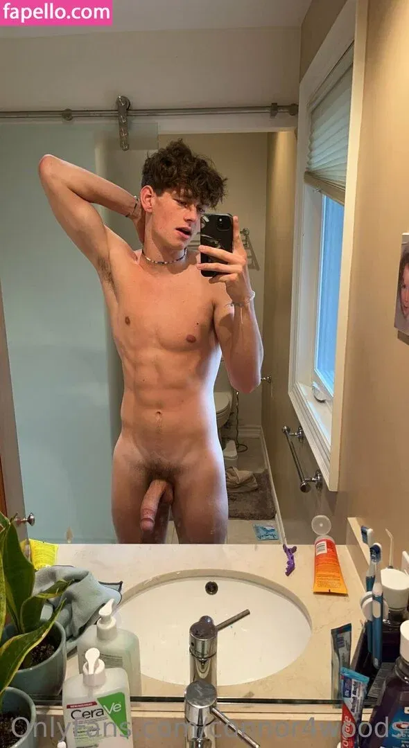 connor4woods Onlyfans Photo Gallery 