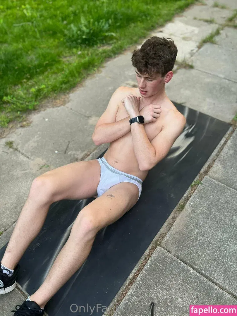 connor4woods Onlyfans Photo Gallery 