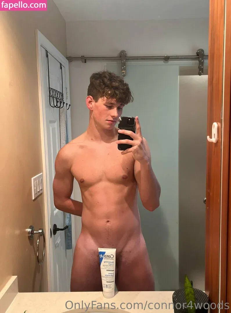 connor4woods Onlyfans Photo Gallery 