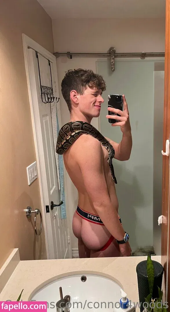 connor4woods Onlyfans Photo Gallery 