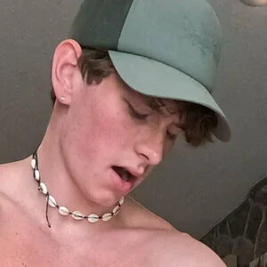 connor4woods Onlyfans Photo Gallery 