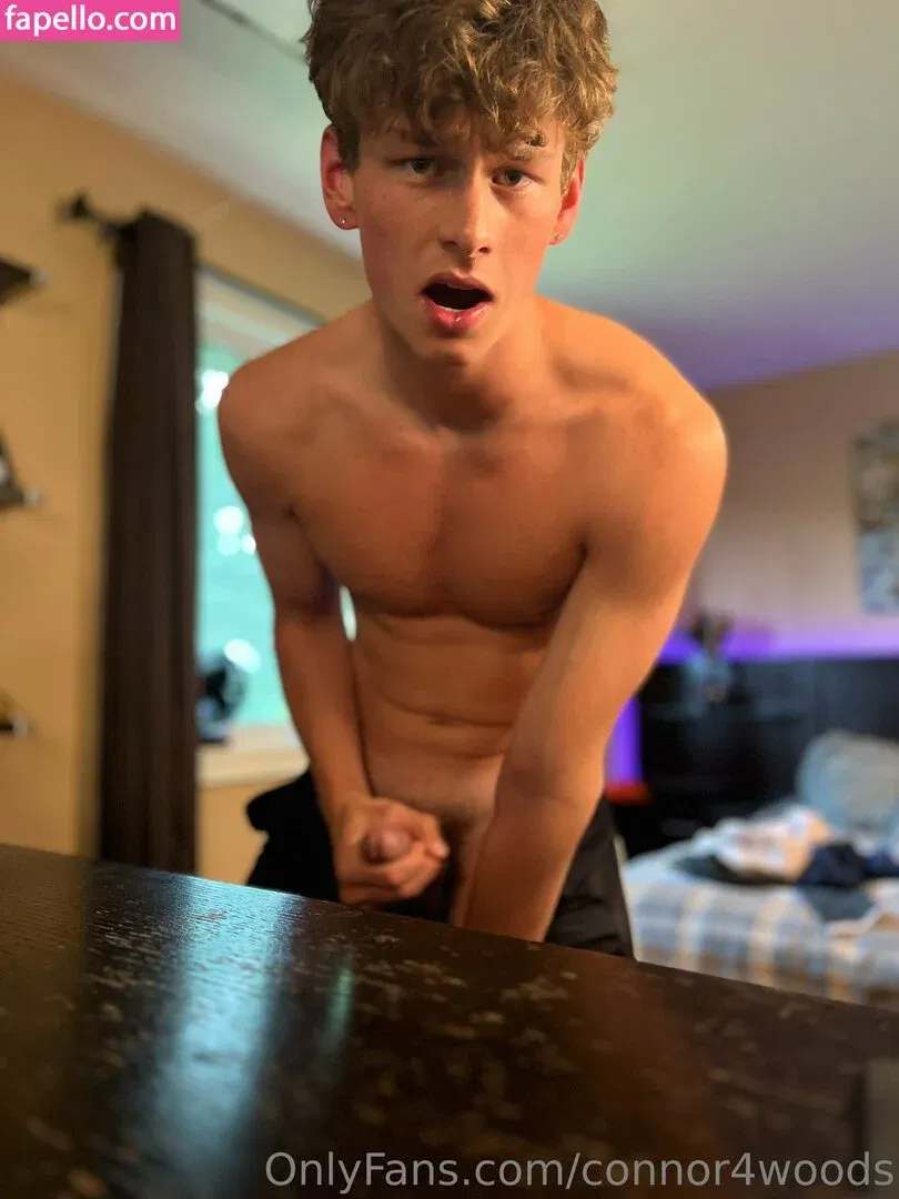 connor4woods Onlyfans Photo Gallery 