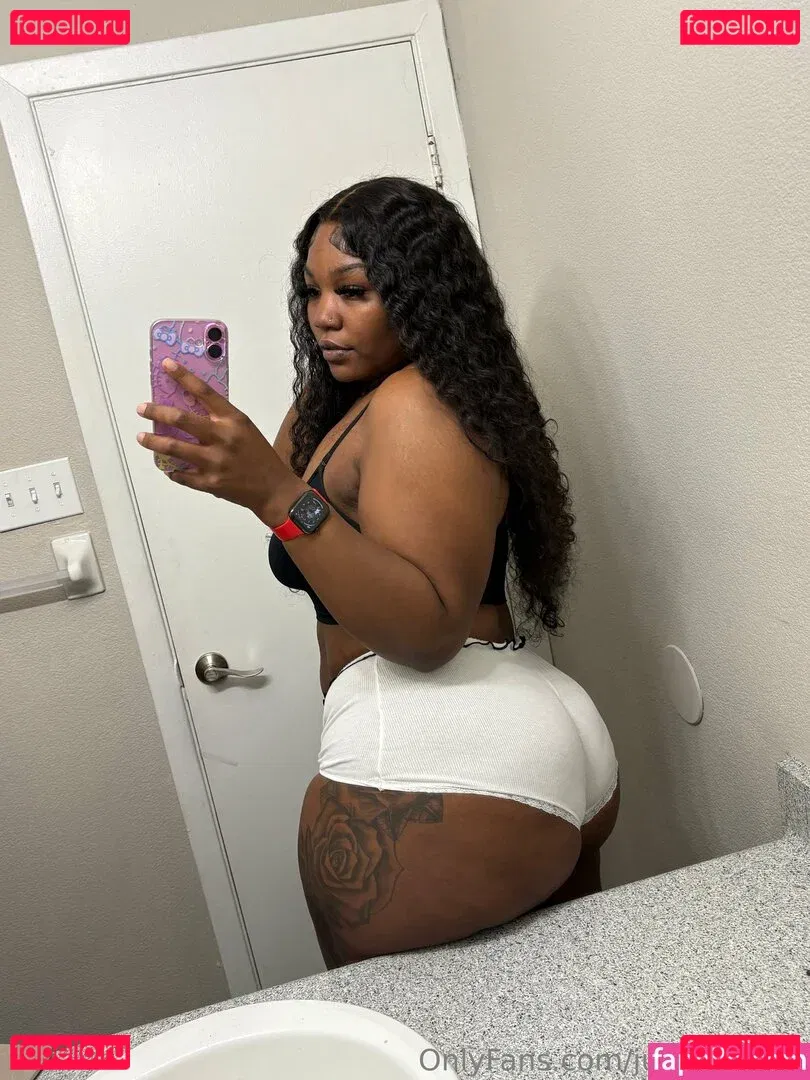 juicyboo_55 Onlyfans Photo Gallery 