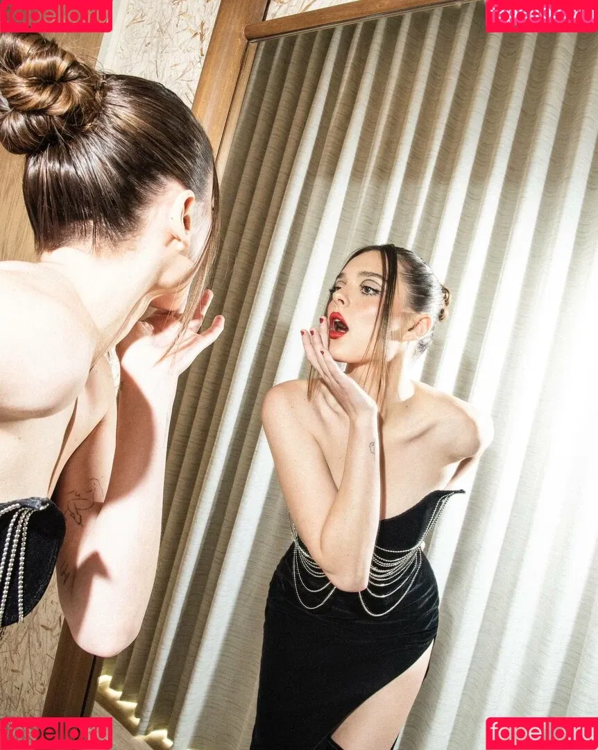Charlotte Lawrence Onlyfans Photo Gallery 