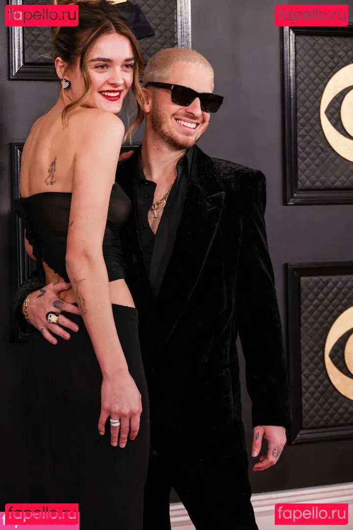 Charlotte Lawrence Onlyfans Photo Gallery 