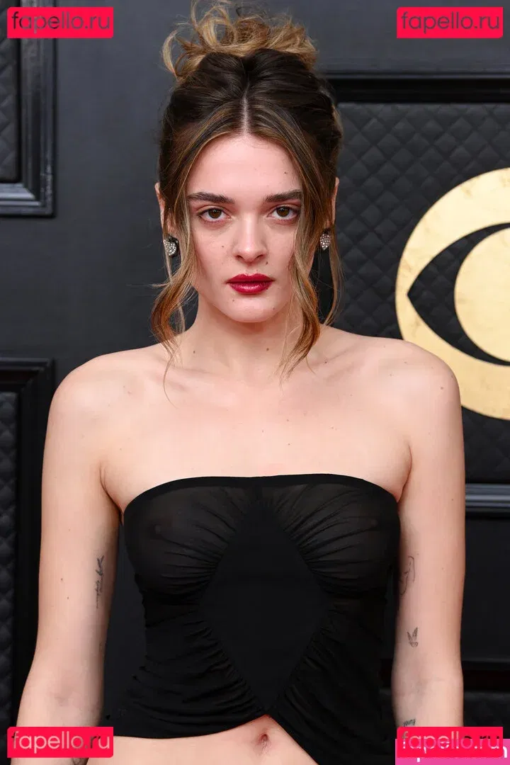 Charlotte Lawrence Onlyfans Photo Gallery 