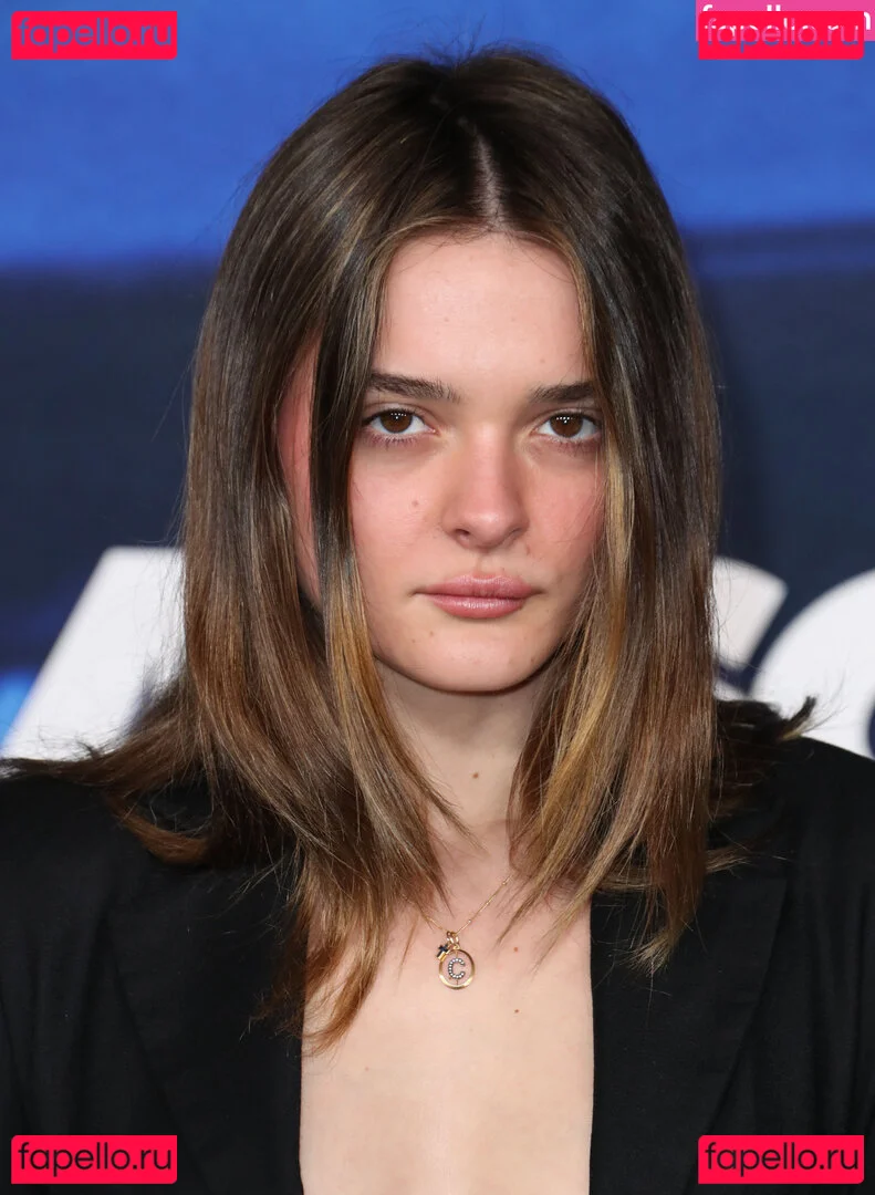 Charlotte Lawrence Onlyfans Photo Gallery 