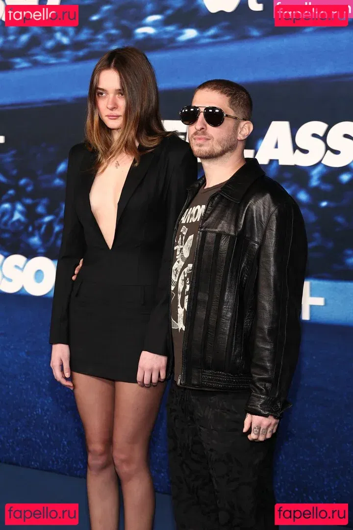 Charlotte Lawrence Onlyfans Photo Gallery 