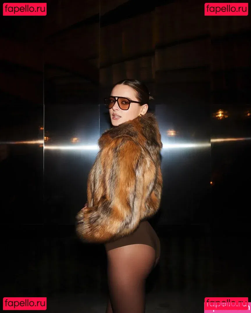 Charlotte Lawrence Onlyfans Photo Gallery 