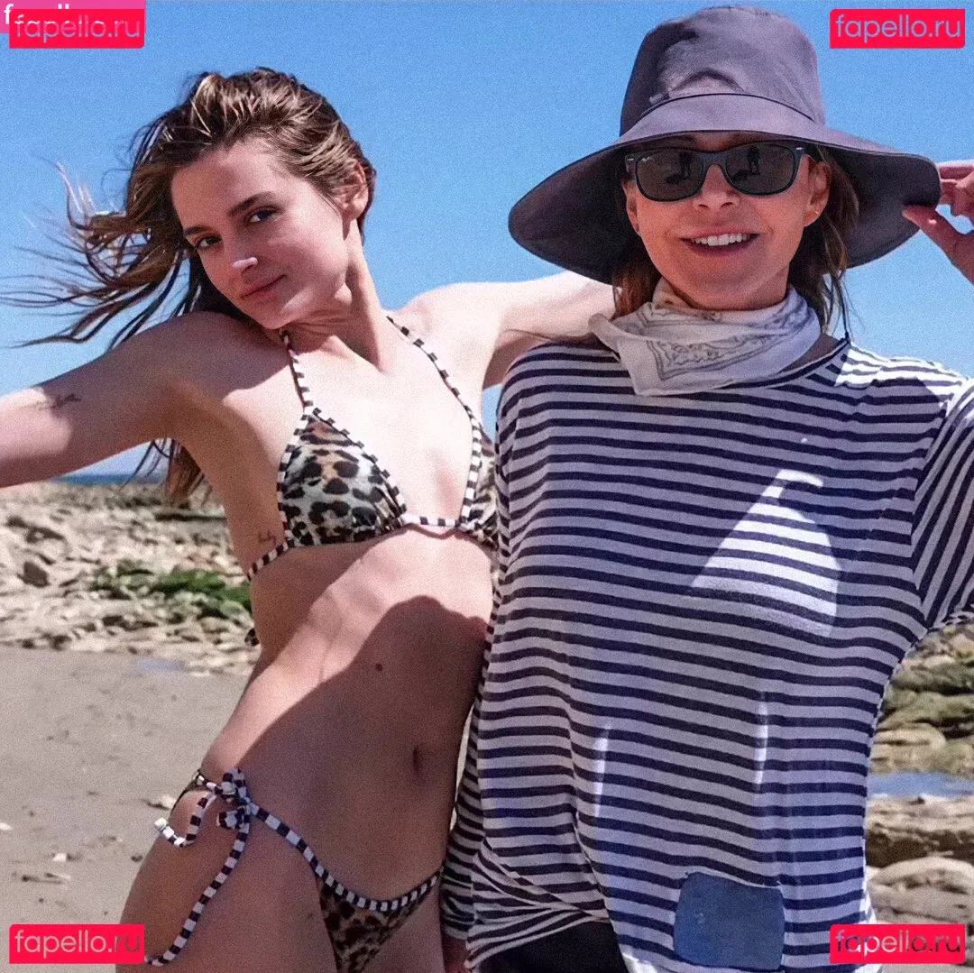 Charlotte Lawrence Onlyfans Photo Gallery 