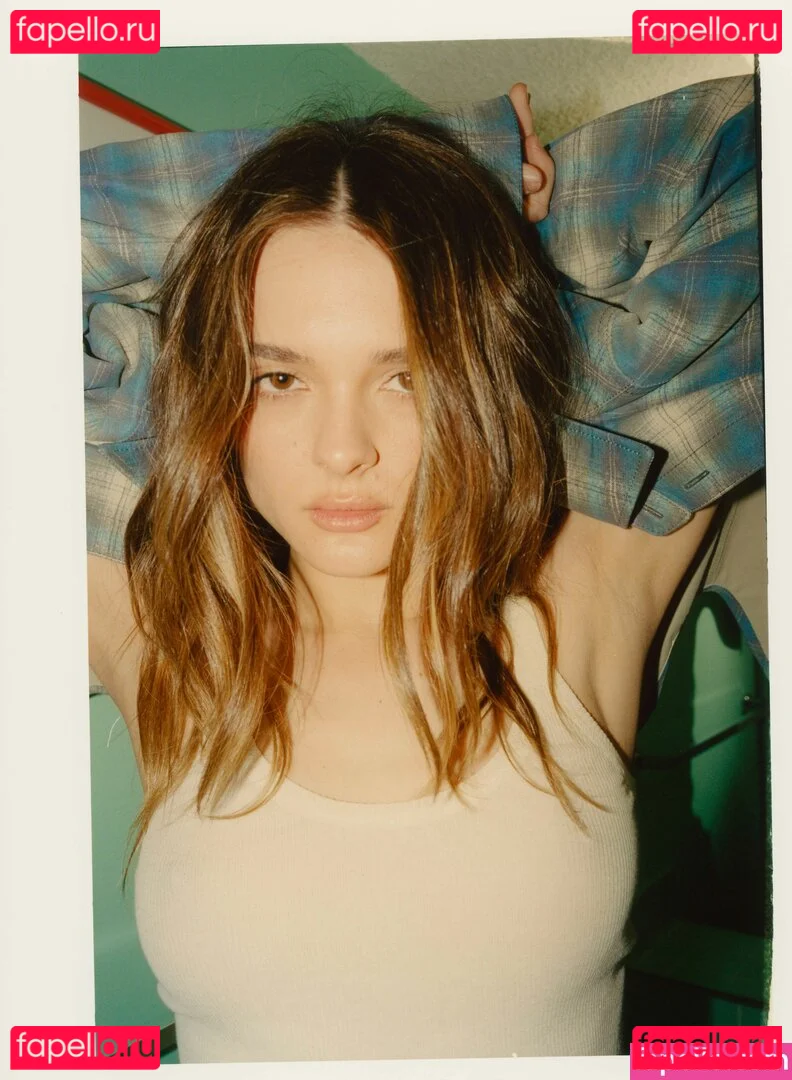 Charlotte Lawrence Onlyfans Photo Gallery 