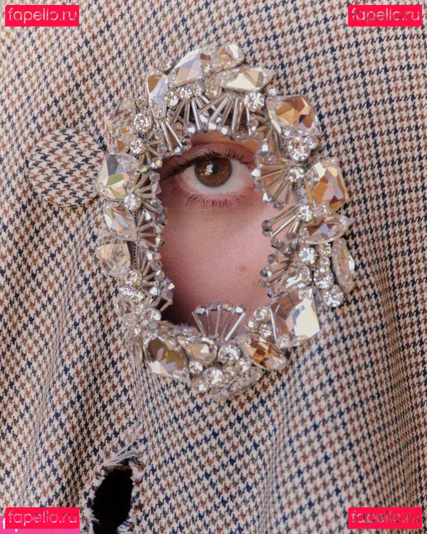 Charlotte Lawrence Onlyfans Photo Gallery 