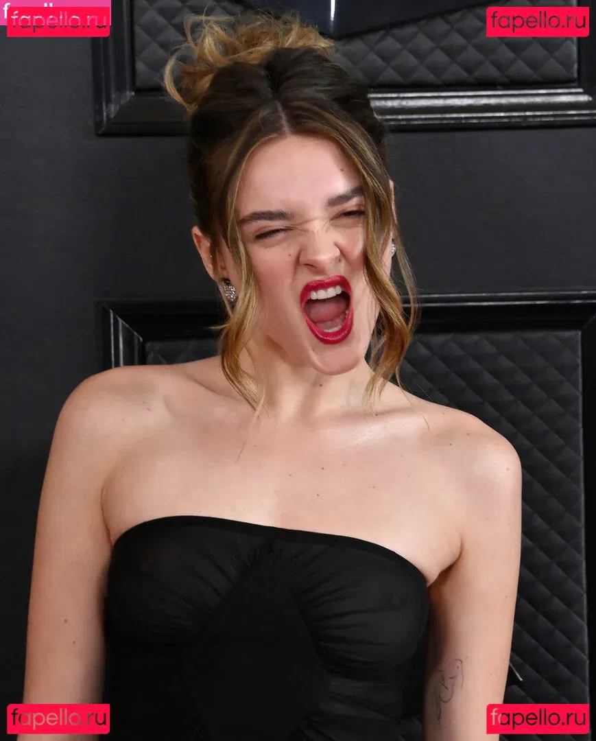 Charlotte Lawrence Onlyfans Photo Gallery 