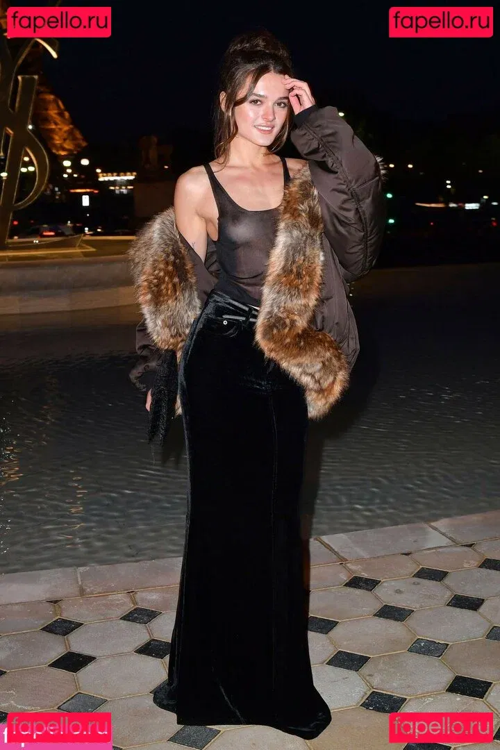 Charlotte Lawrence Onlyfans Photo Gallery 