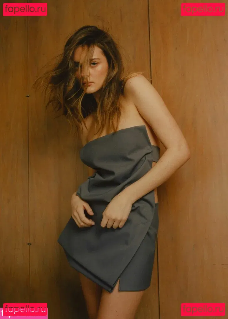 Charlotte Lawrence Onlyfans Photo Gallery 