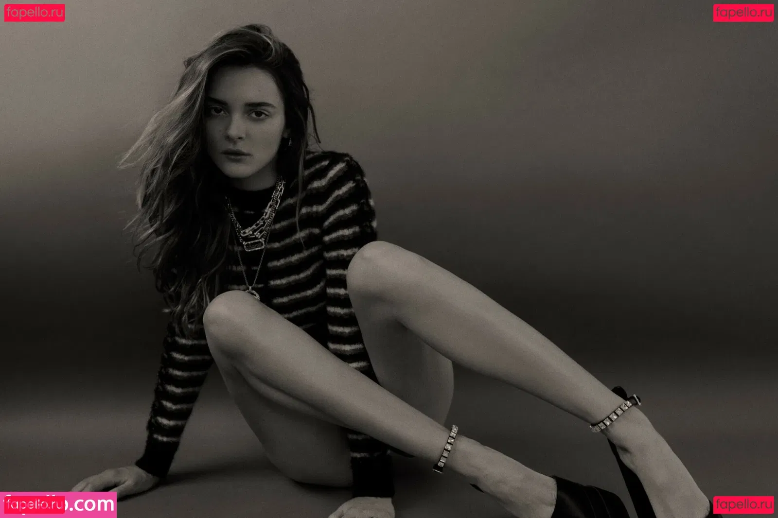 Charlotte Lawrence Onlyfans Photo Gallery 